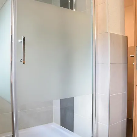 Sherin Apartman Steeg